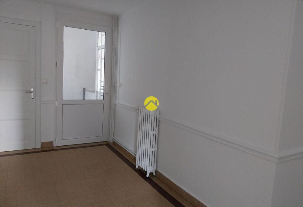 Location Appartement REZ DE CHAUSSEE AVEC JARDIN Cosne d allier