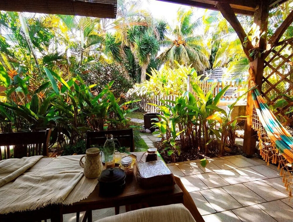 Maison 13 pièces ou gites capacité 26 personnes à vendre SAINTE ANNE (971)? piscine, jardin tropical