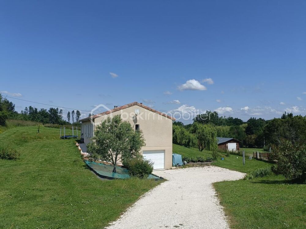 Vente Maison Maison familiale avec sous-sol complet et 5 878 m² de terrain Sainte colombe en bruilhois
