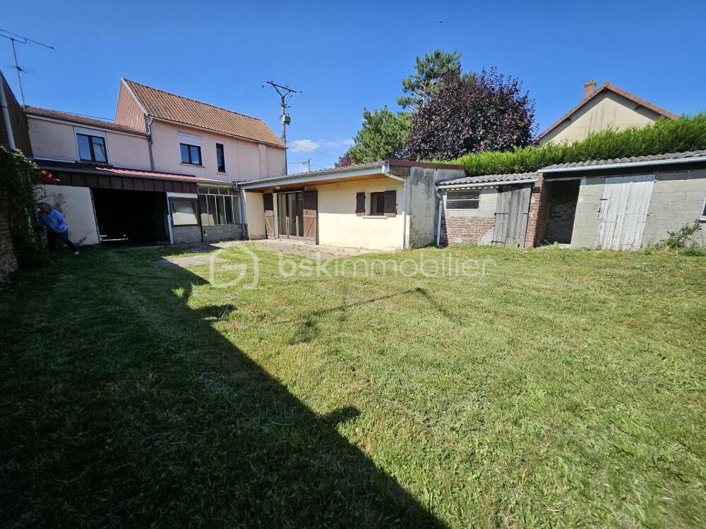 *Maison à vendre en plein coeur du circuit du souvenir*