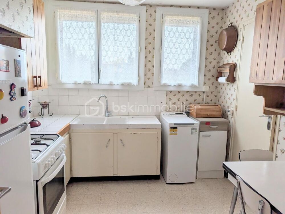 Appartement T4  88 m²  Nîmes Saint-Césaire  Garage & Cave