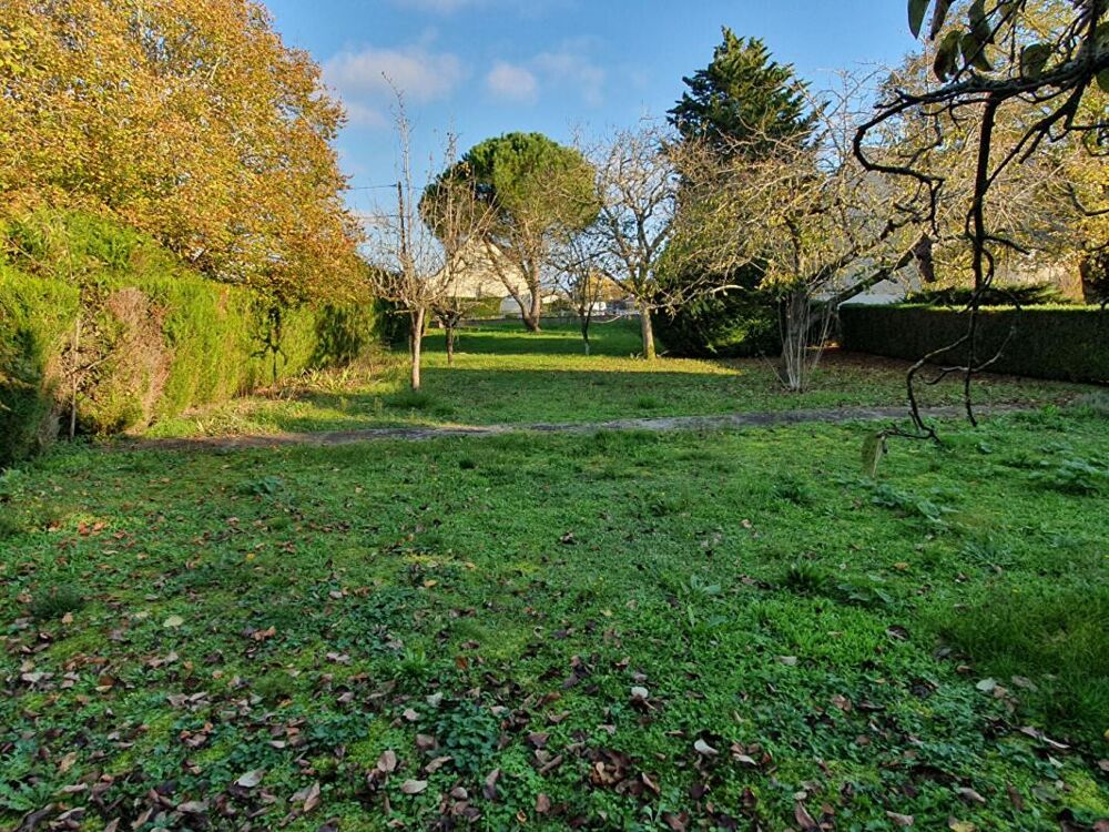 Vente Terrain Beau Terrain à batir 831 m2 Saint maur