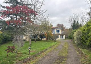  Maison � vendre 9 pi�ces 240 m�