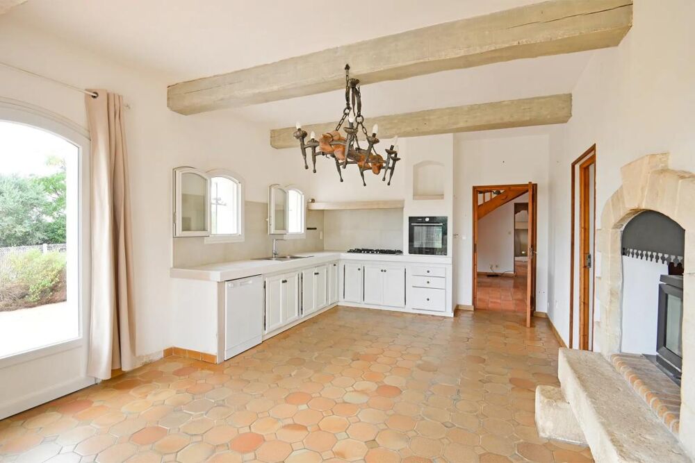 Vente Maison Mas de caractère 264 m² – piscine – hangar 300 m² – Vauvert Vauvert