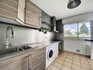  Appartement à louer 4 pièces 94 m²