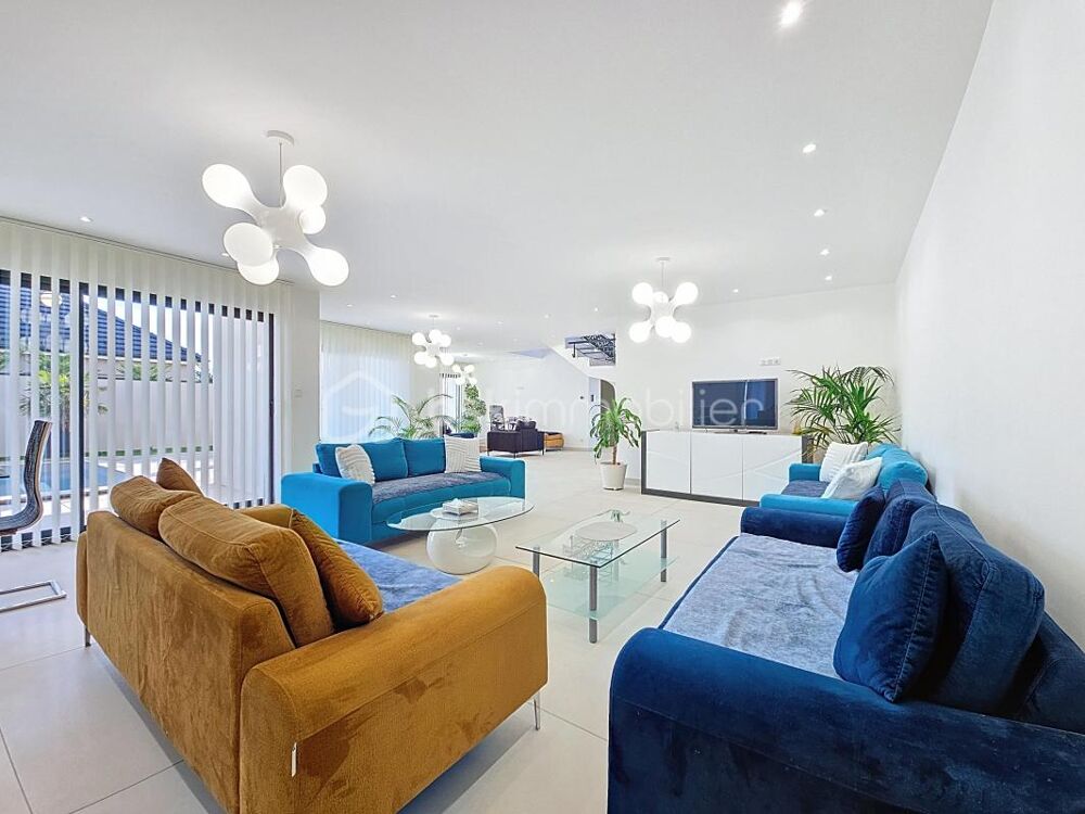 Ahuy - Magnifique villa contemporaine de 220 m2 avec piscine - Prestations premium