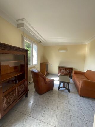  Maison à louer 6 pièces 131 m²