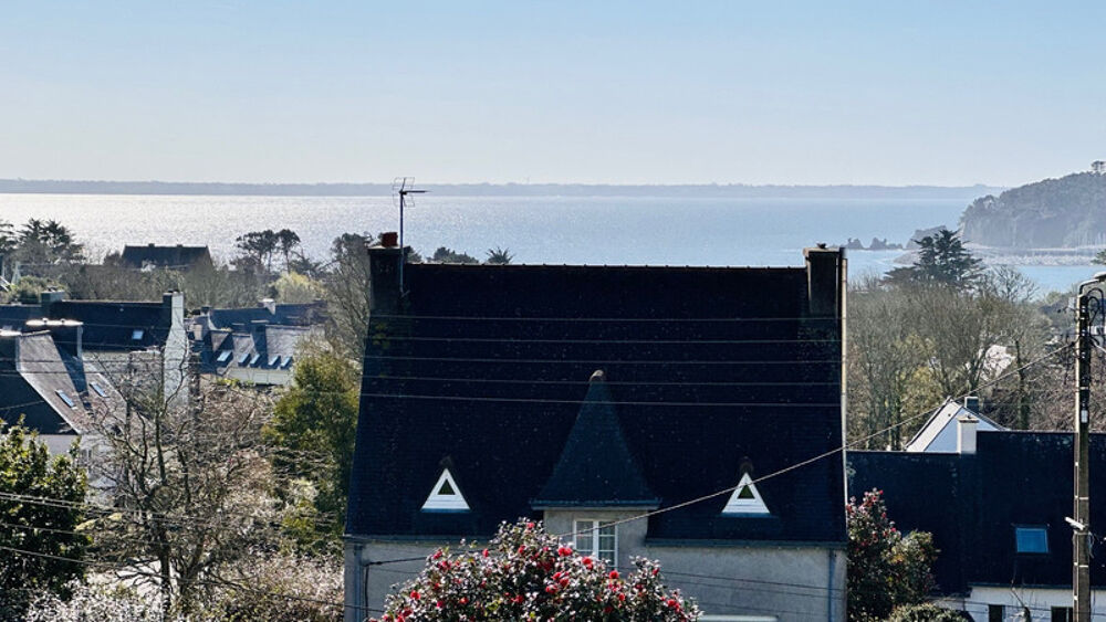 Coup de Coeur à Crozon : Élégance des Années 50 sur le Versant Sud
