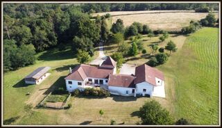  Propriété/château à vendre 7 pièces 297 m²