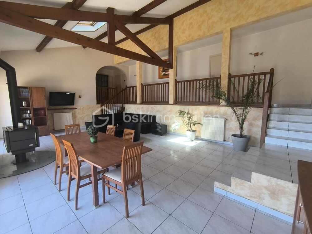 Exclusivité ! Bien rare  Maison familiale 151 m² sur 1 887 m²  4 chambres  Vue dégagée