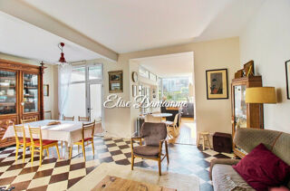  Maison  vendre 8 pices 227 m