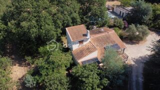  Propriété/château à vendre 5 pièces 130 m²