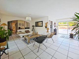  Villa  vendre 6 pices 167 m