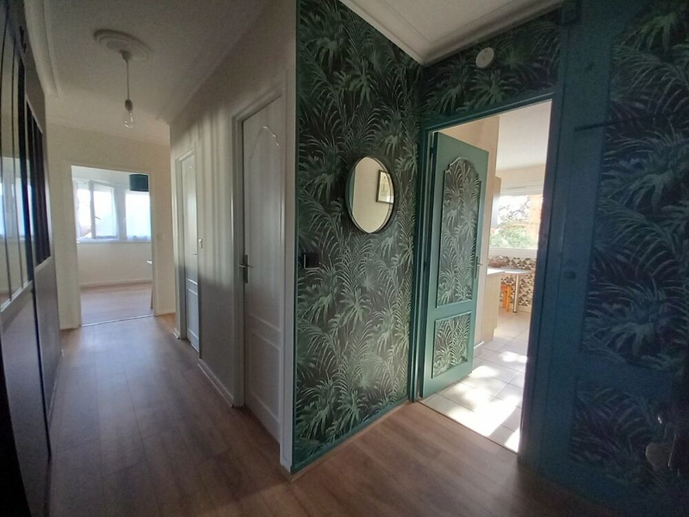 Vente Appartement LAVAL CENTRE-VILLE – Appartement 80 m² entièrement rénové avec balcon, parking et ascenseur Laval