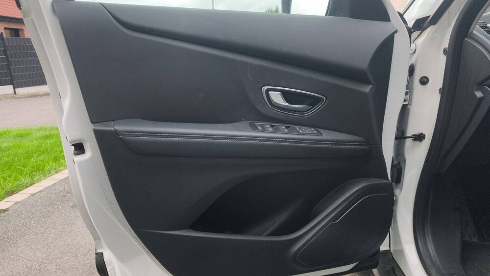 Sc&eacute;nic 1.7 dCi 120 EDC6 Business - Automatique 2020 occasion 59270 Bailleul