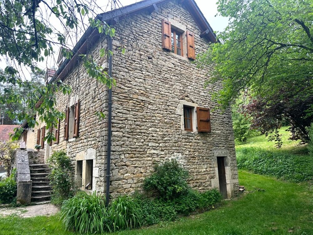 MAISON + GÎTE  2 HABITATIONS RÉNOVÉES  4000 m² DE TERRAIN  BORD DE RIVIÈRE  PROCHE TGV PARIS