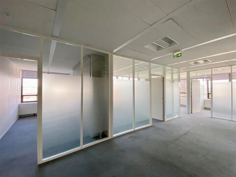 beaux bureaux au sein de la Tour Montparnasse, à louer, bureaux de 150m² 5250 75015 Paris