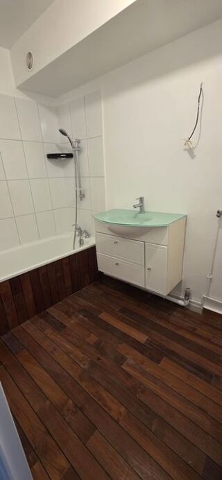  Appartement à louer 3 pièces 78 m²