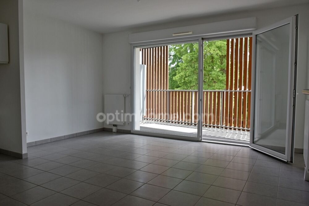 Lumineux T2 avec balcon et parking couvert au coeur de Saint-Joseph de Porterie