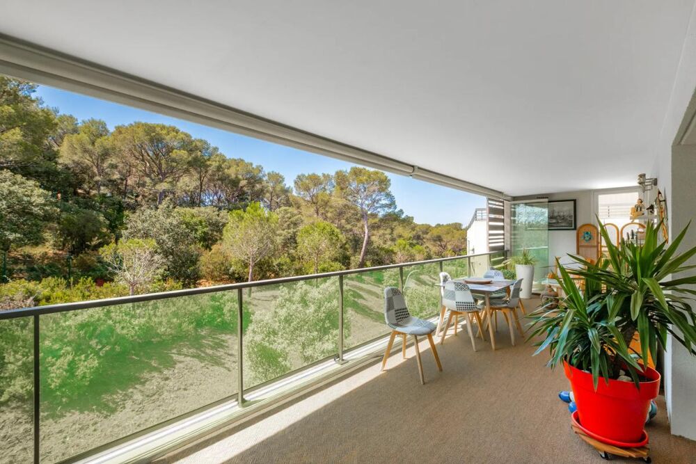 83700 -SAINT-RAPHAEL - APPARTEMENT 4 PIÈCES - 75m² - PISCINE