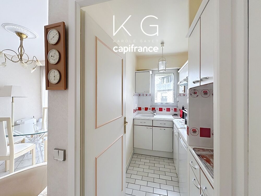 Vente Appartement Deauville, place Morny, bel appartement T2 à vendre 33m2 au 2e étage, balcon sur jardins, cave Deauville