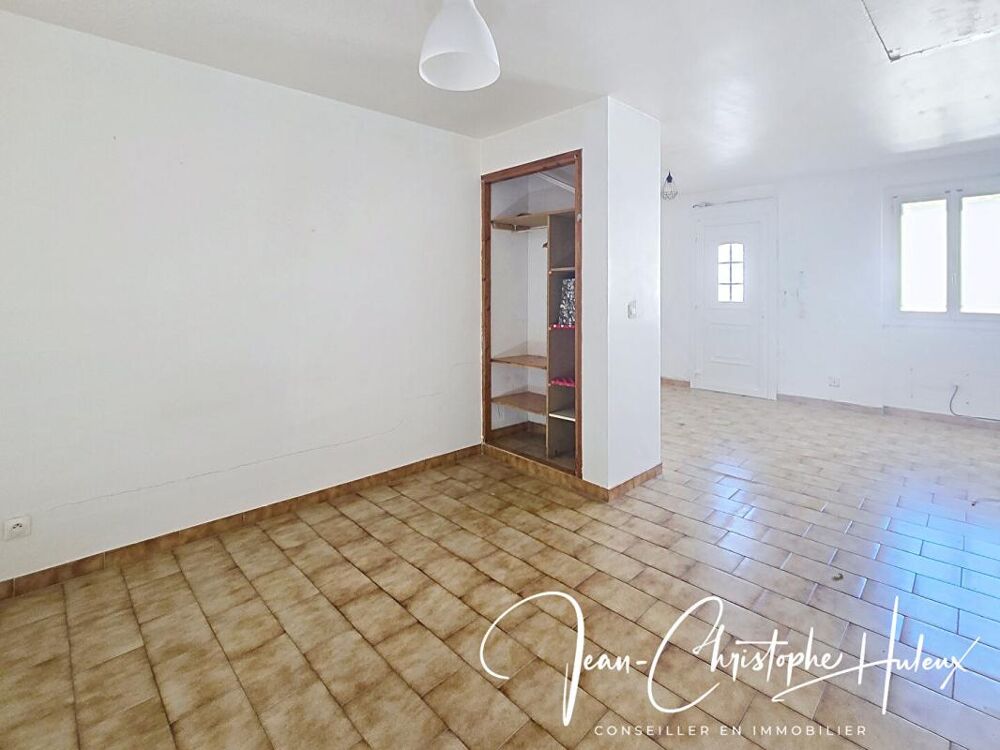 30000 NIMES - studio 37 m2 + 17 m2 aménagement combles possible