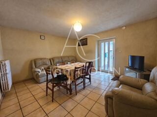 Vente Maison Maison avec jardin, deux chambres et combles aménageables à Knutange Knutange