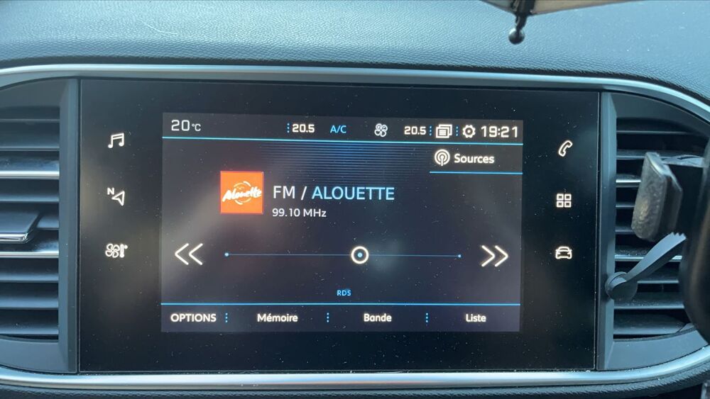 308 SW 1.5 BlueHDi 130 EAT6 Allure - Automatique 2019 occasion 49220 Le Lion D Angers