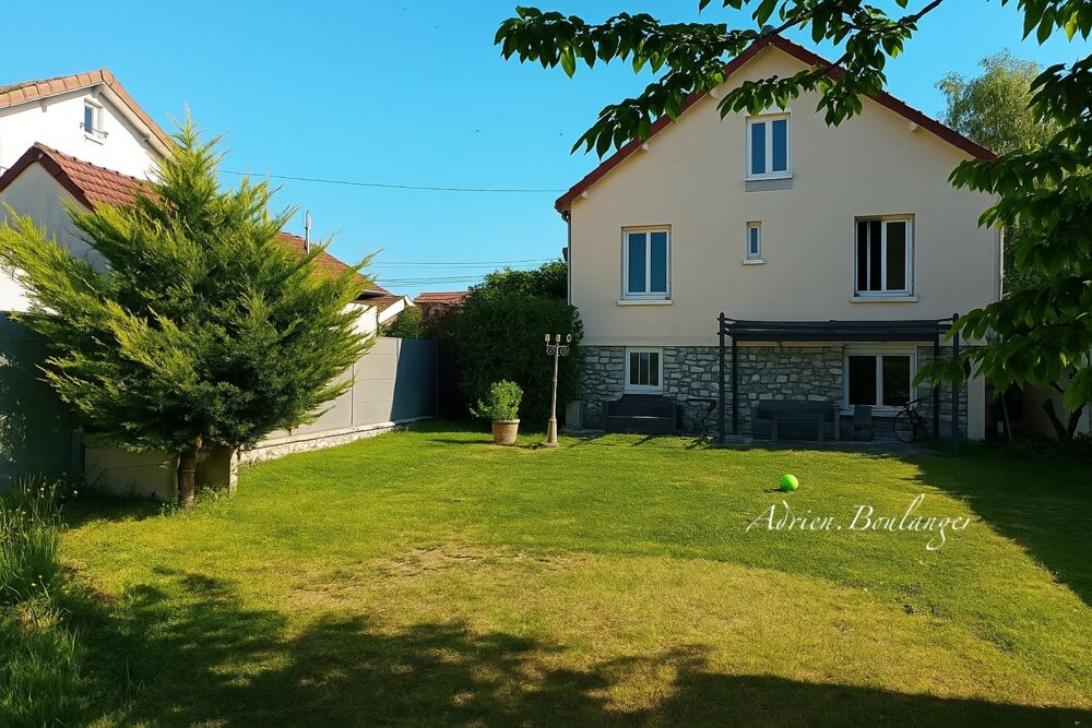 Maison 5 pièces 98 m² · à Combs la Ville · 98 m² · 299 900 €