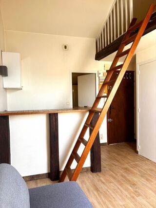  Appartement à louer 1 pièce 20 m²