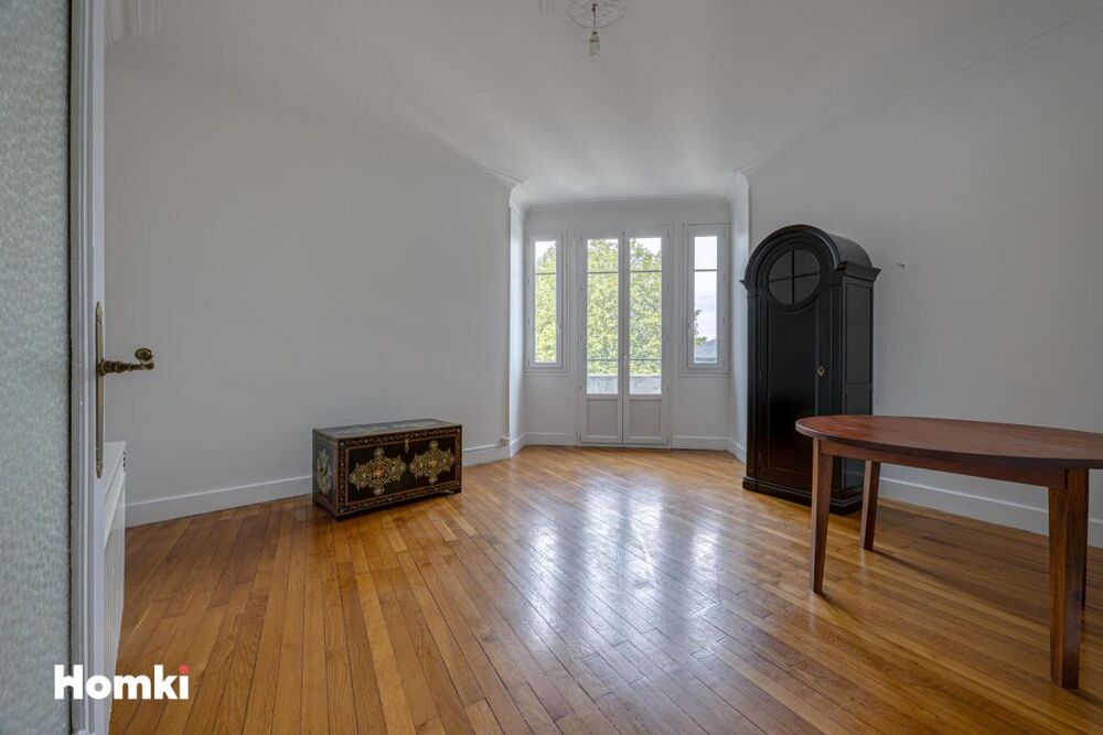 Vente Appartement Chambéry – T3 de caractère avec balcon, vue dégagée, cave et grenier, centre ville, quartier Carré Curial Chambery