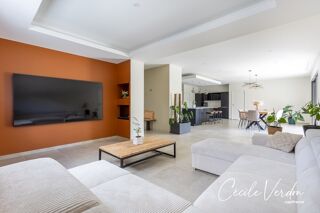  Maison � vendre 10 pi�ces 300 m�