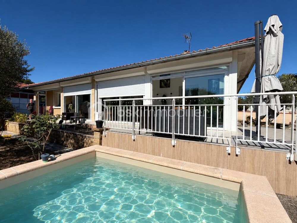Vente Villa Villa de 1986 à deux pas des commodités au calme,4 chambres, terrain clos de 1100 mètres, dépendances et abri voiture Mirande