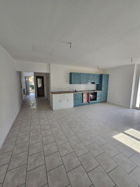   Appartement à vendre 3 pièces, grande terrasse, cave, 200 m mer  LA TREMBLADE (17) Appartement - 3 pièce(s) - 66 m²