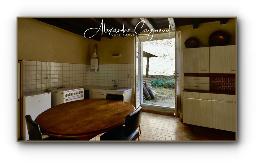 Maison de village P4 de 106 m² avec cour et combles aménageables  Arfons (81), Montagne Noire