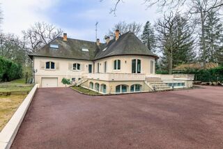  Propri�t�/ch�teau � vendre 9 pi�ces 453 m�