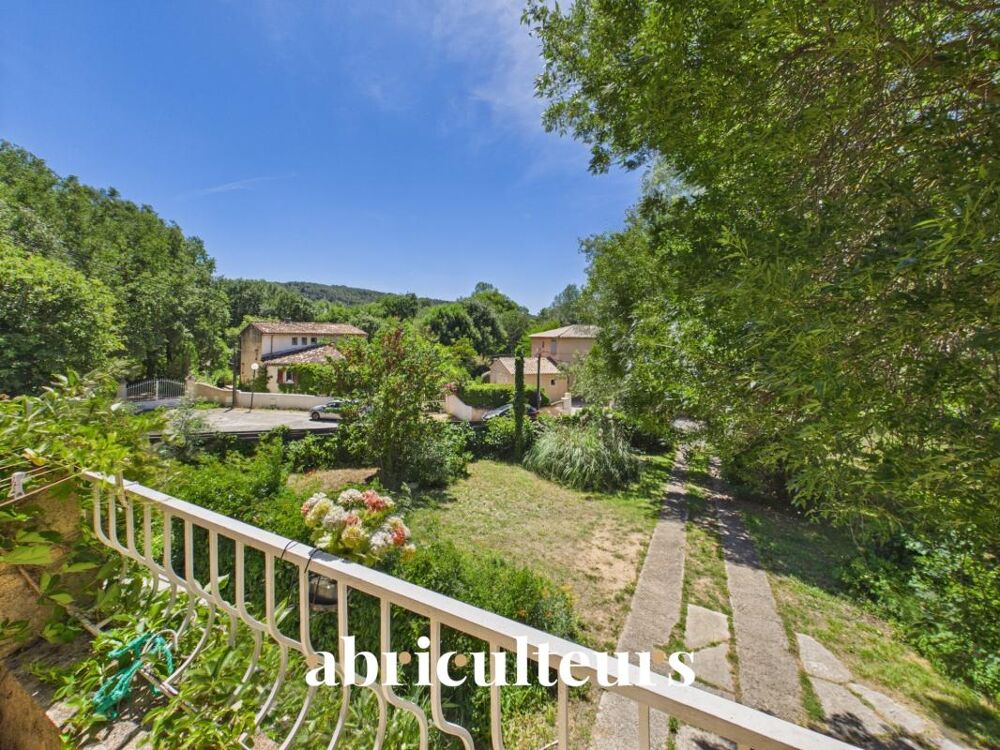 Maison familiale de 170 m² à fort potentiel  Aix en Provence ( Pont des 3 Sautets)