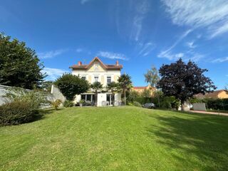  Maison  vendre 8 pices 211 m