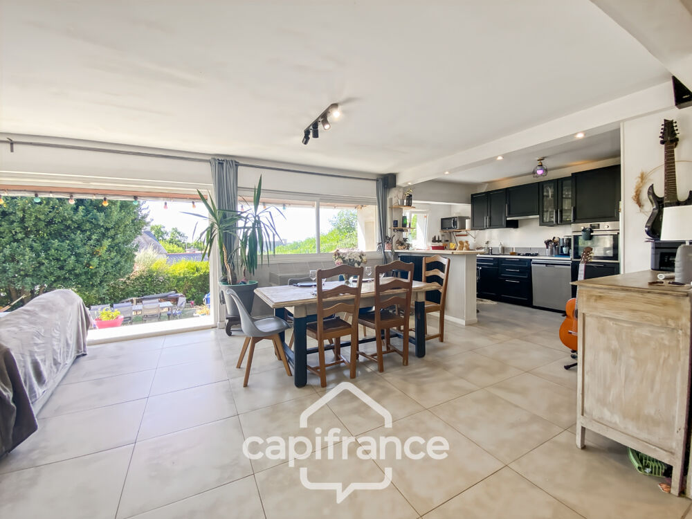 À VENDRE LOPERHET (29470) - MAISON INDIVIDUELLE TYPE F5 - 4 CHAMBRES - CENTRE-BOURG - TERRAIN 774 M²