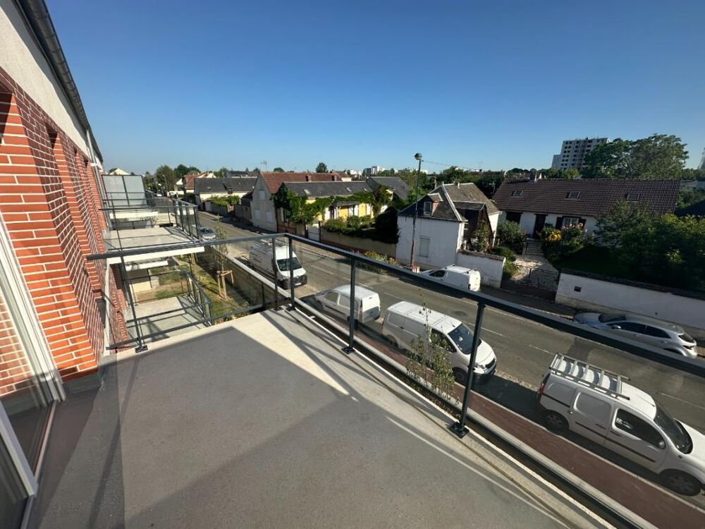 T2 neuf avec balcon et parking à Mainvilliers