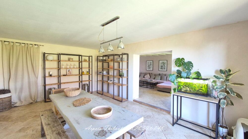 Maison de plain-pied 192 m² sur plus de 8 000 m² - idéale pour projet familial ou une activité d'accueil