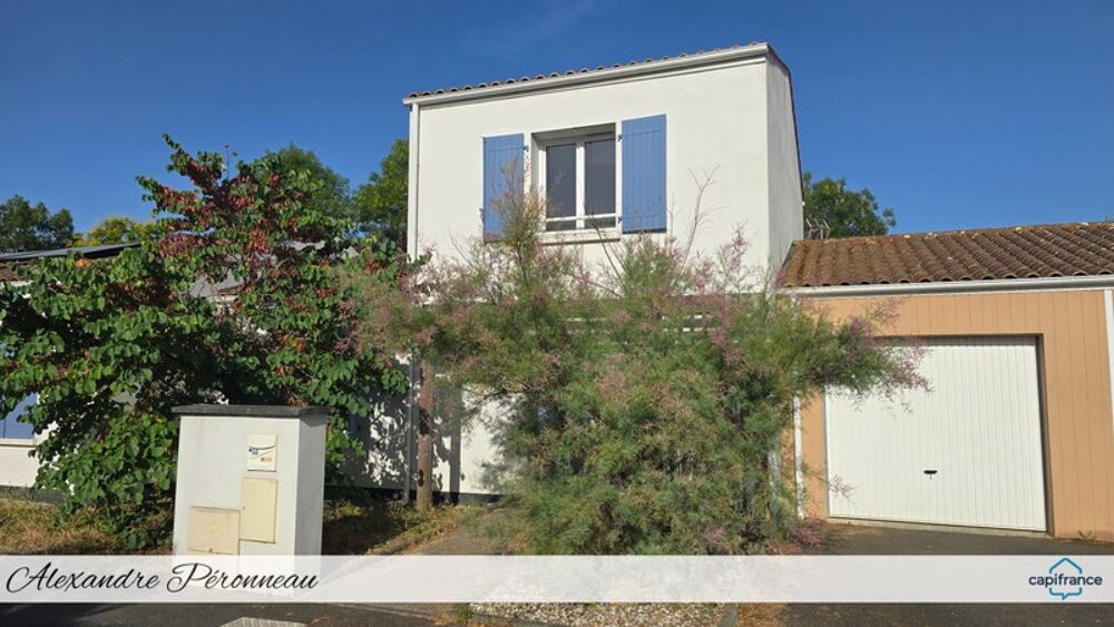 Vente Maison Lagord - Maison récente 3 chambres aux normes PMR, avec jardins, garage et stationnements, au calme à deux pas de La Rochelle Lagord