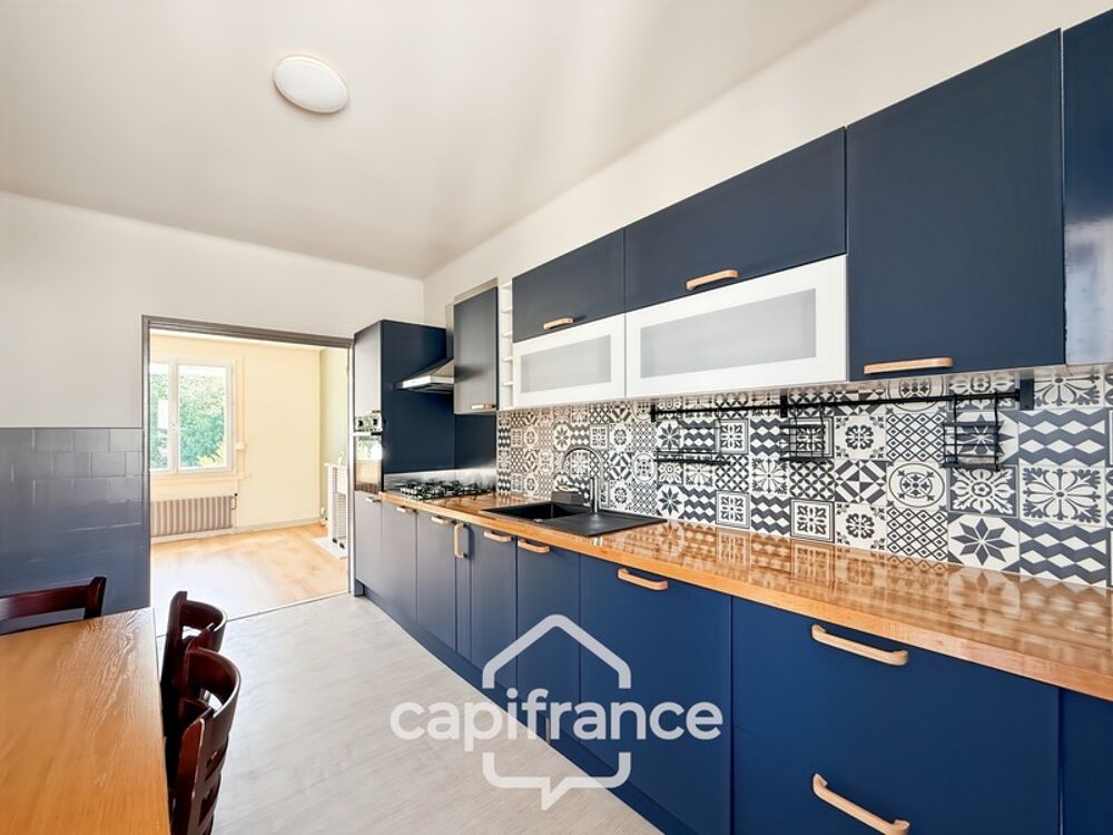 À VENDRE - Maison de ville avec sous-sol et jardin clos  Pontivy PONTIVY (56)