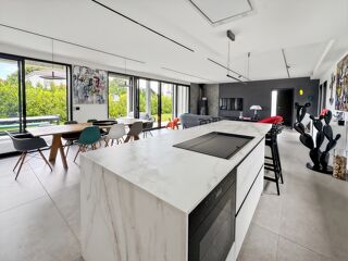  Maison à vendre 6 pièces 228 m²