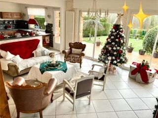  Maison � vendre 7 pi�ces 230 m�