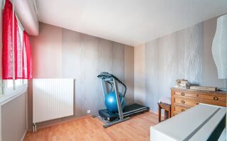  Appartement à louer 4 pièces 70 m²