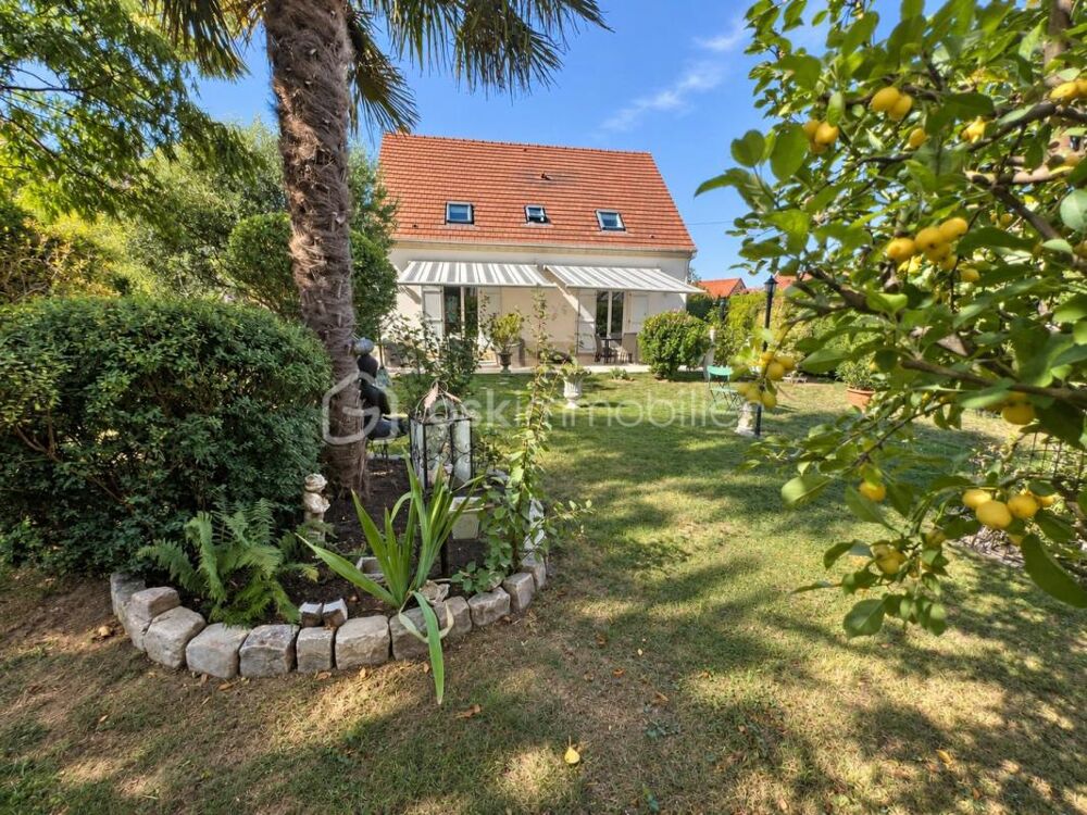 MAISON INDIVIDUELLE  4 CHAMBRES  SOUS-SOL TOTAL  DOUBLE GARAGE  TERRAIN DE 975 M²
