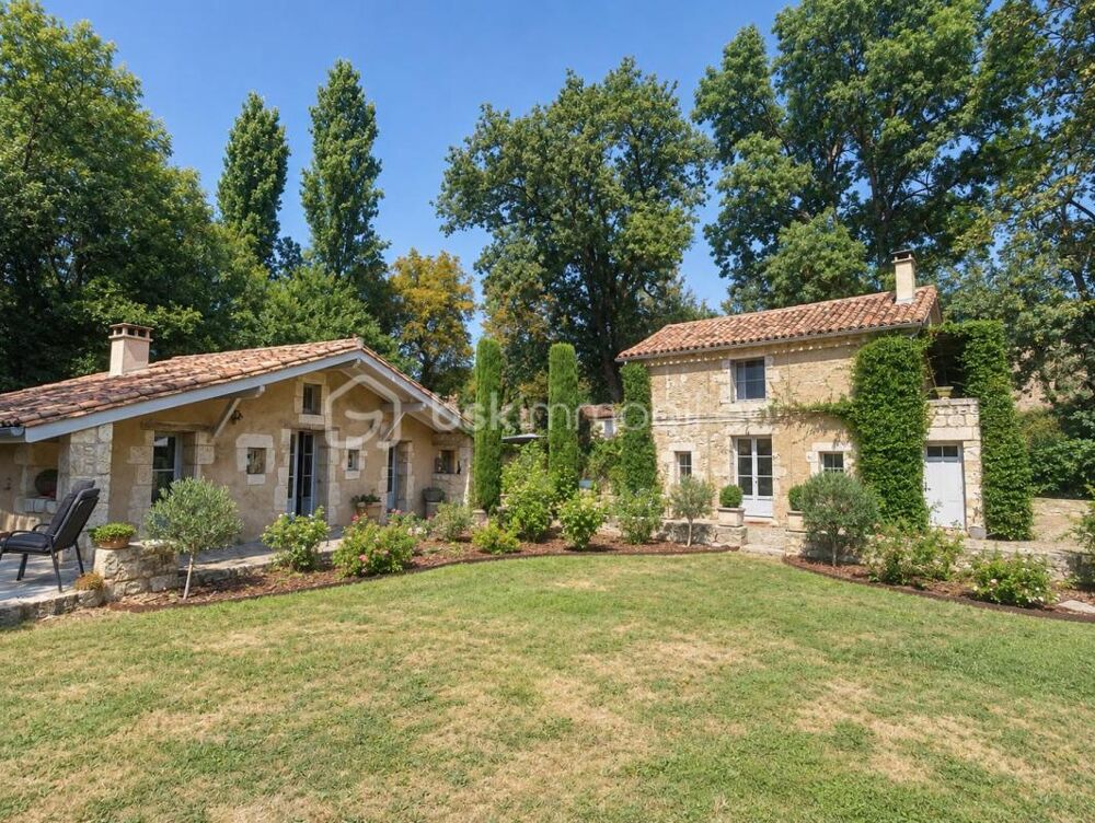 Le refuge lectourois  Deux maisons de charme dans un écrin de nature