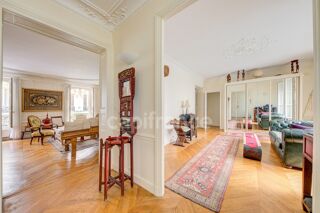  Appartement à vendre 6 pièces 155 m²