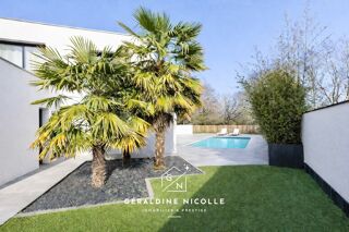  Maison � vendre 8 pi�ces 215 m�